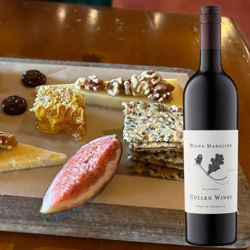 A cheeseboard at Cullen Wines served with cheese, accompaniments and Mette is Baking crackers